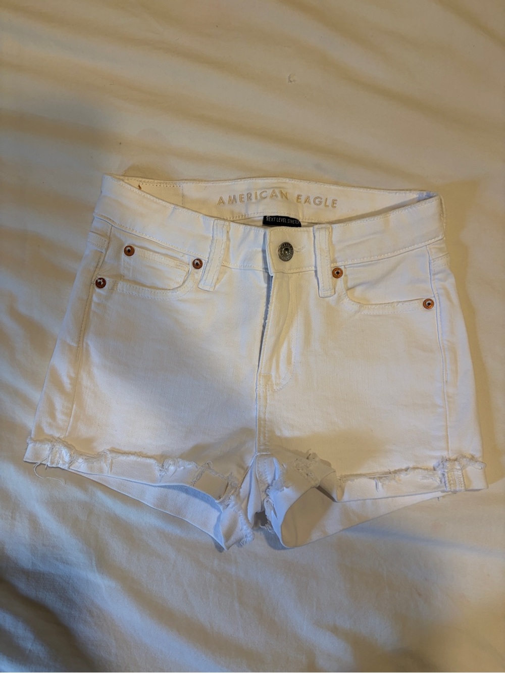 American Eagle Outfitters White Frayed Denim Shorts Size 00